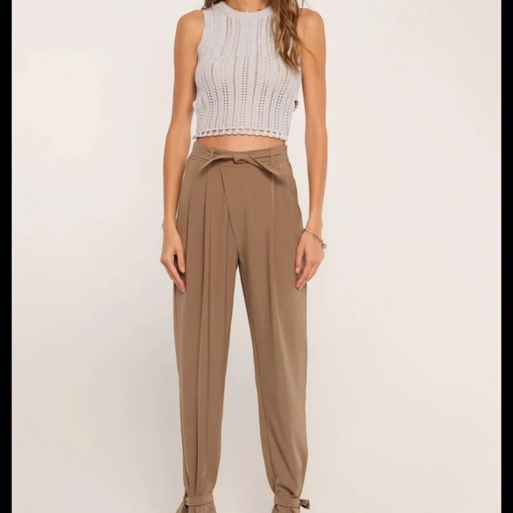 Heartloom - Oasis Cotton Knit Crop Tie Top - Picture 6 of 16